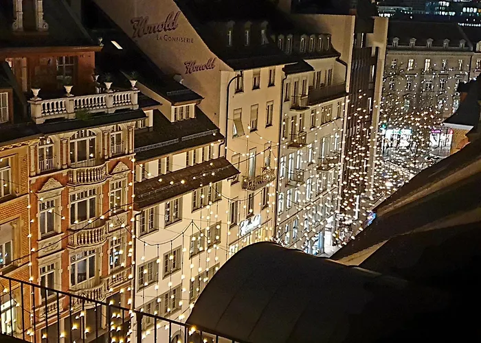 Your Summer Rooftop Apartment *